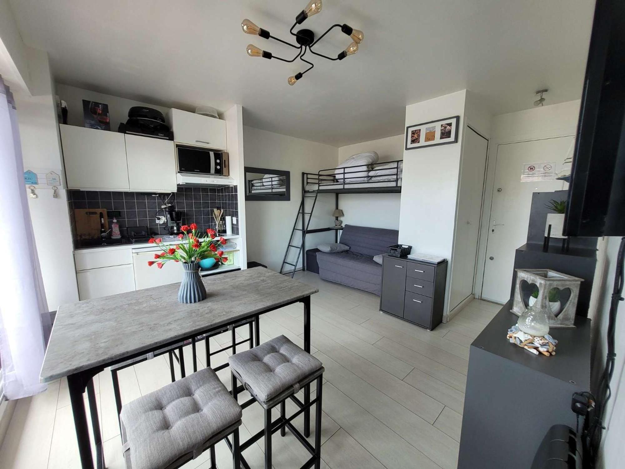 Manon's Apartment